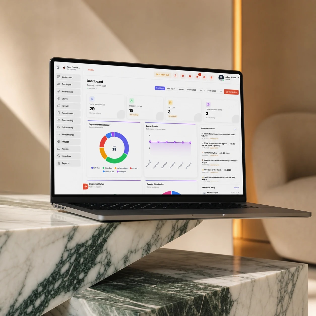 HR dashboard personálno-mzdového systému na notebooku